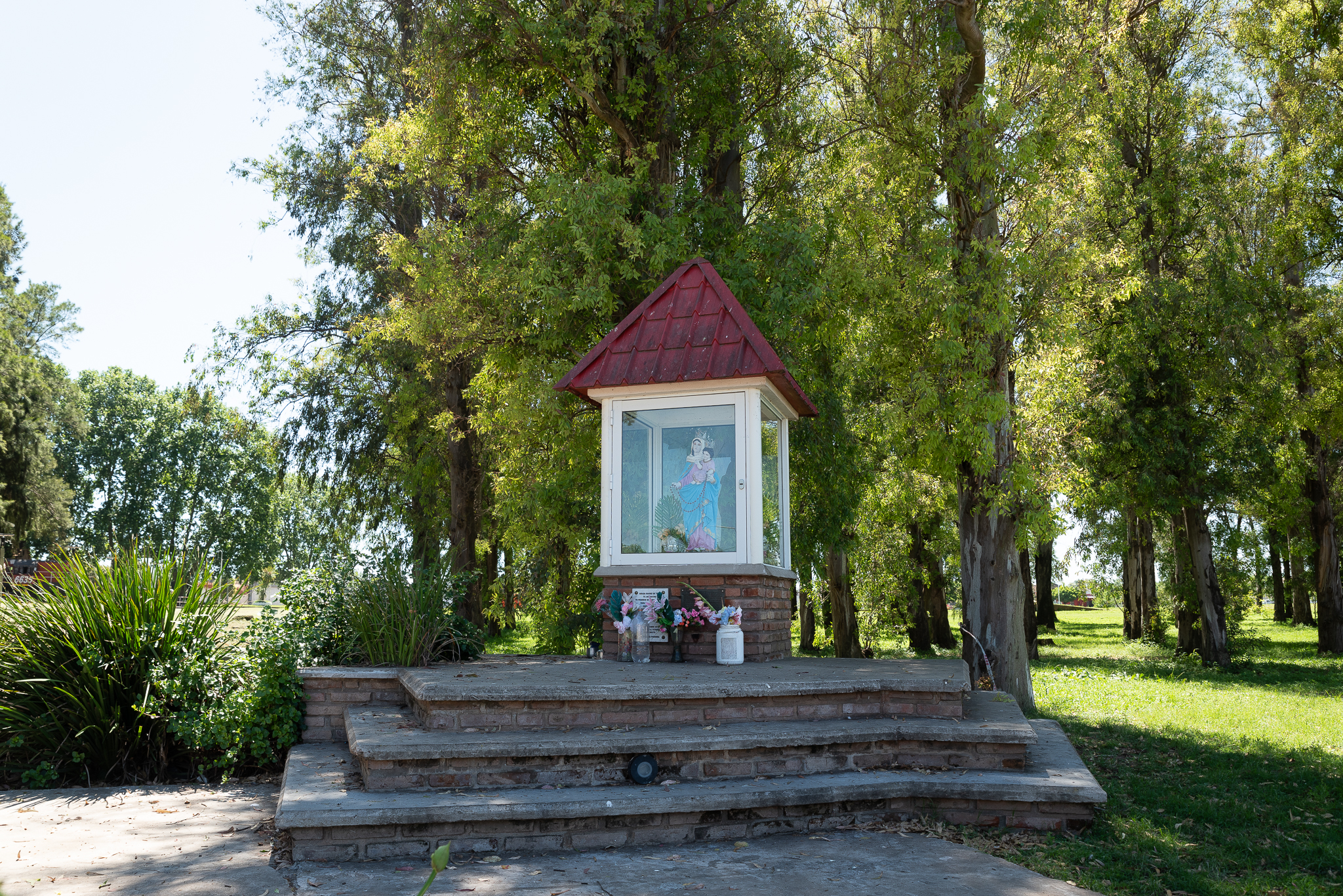 Monumento en un espacio verde