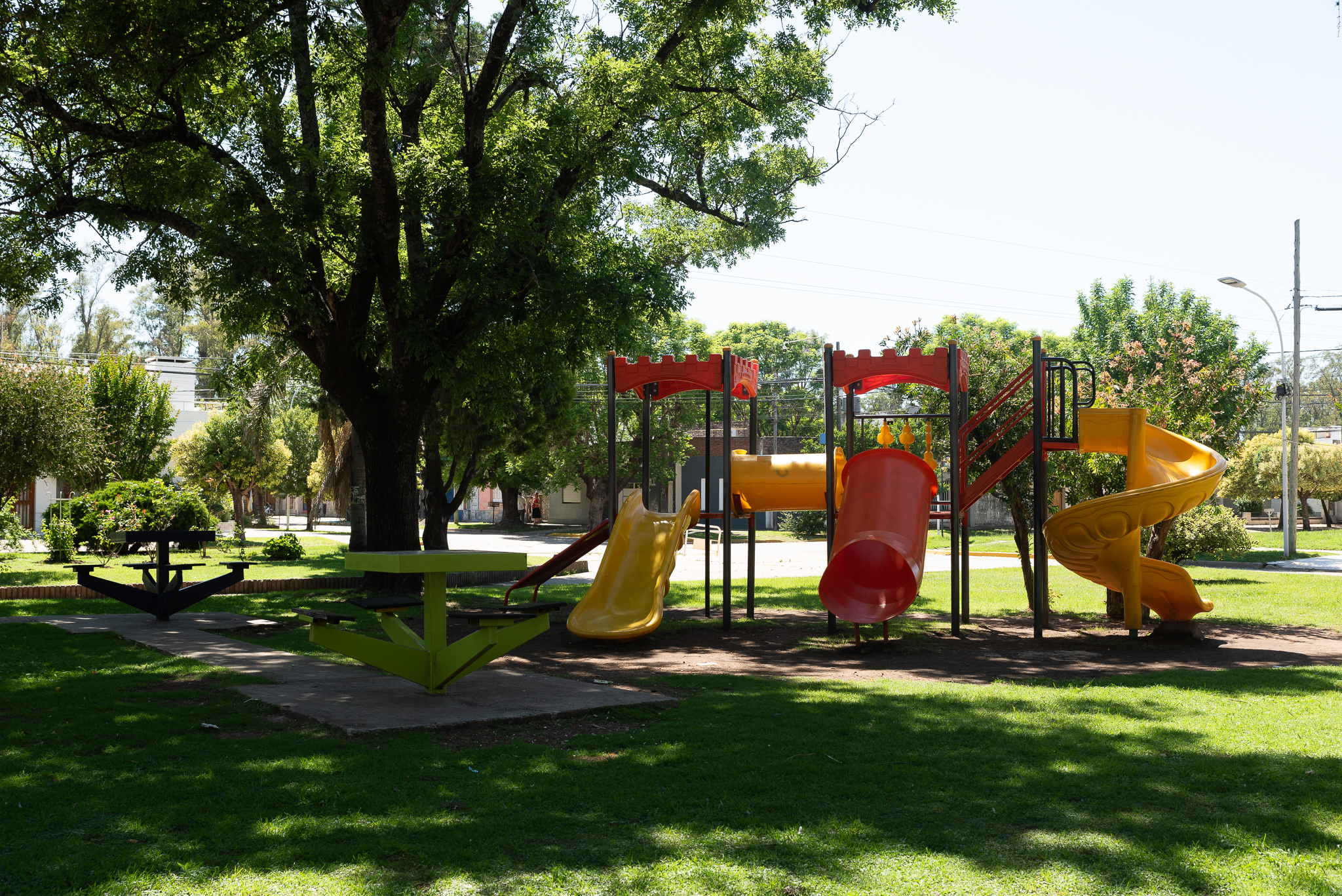 Plaza con juegos